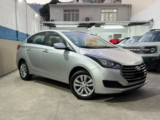 HYUNDAI HB20S 1.6 COMFORT PLUS 16V FLEX 4P AUTOMÁTICO
